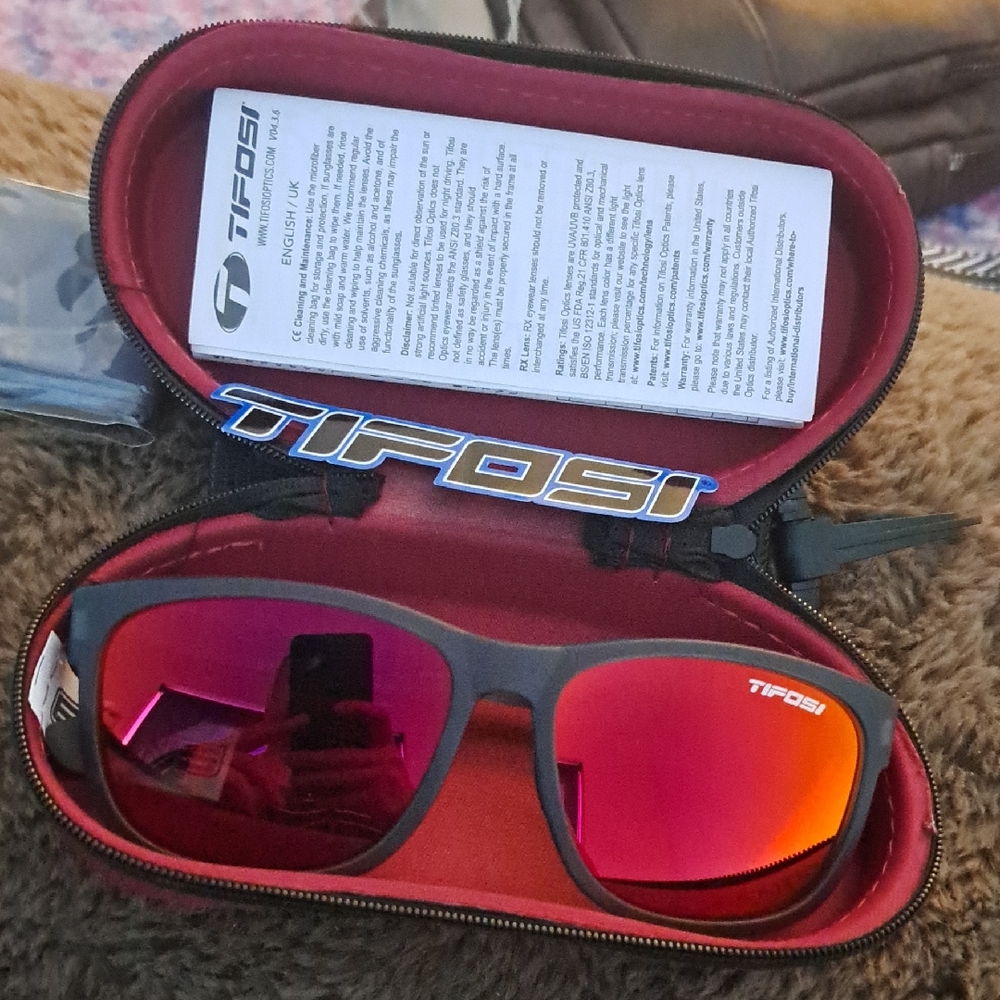 Tifosi Twizzler Twizz The Day Away Red Lens Sunglasses With Case, Sticker, Wipe